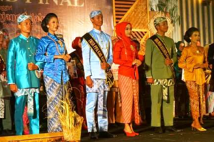 Grand Final Pasanggiri Mojang Jajaka (Moka) Kuningan 2025.